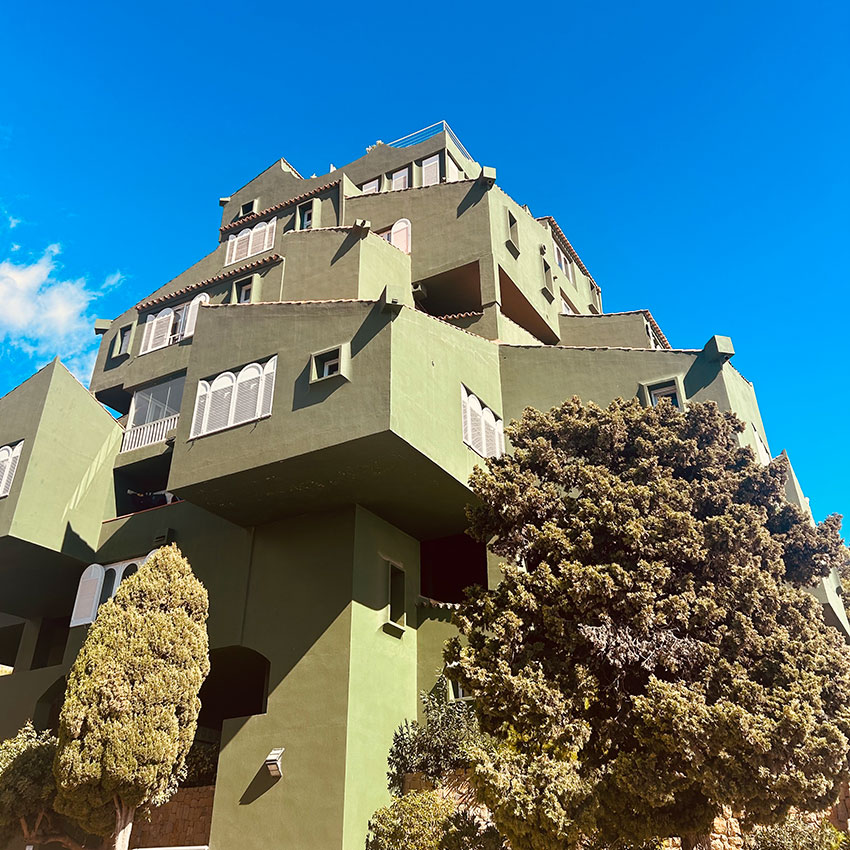 Maison-Xanadu---Ricardo-Bofill---Photo-Carla-Chapelle